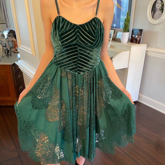 NWT Free People velvet detail dress - Picture 5 of 5